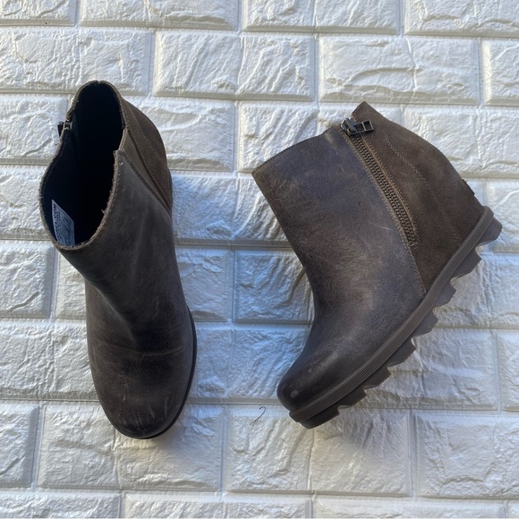 Sorel Joan of Arctic Wedge Zip-Up Ankle Boot Suede Leather Waterproof Bootie 9 - Picture 1 of 8